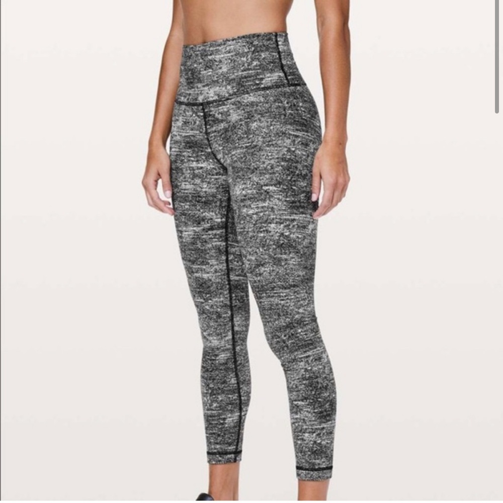 EUC Lululemon Wunder Under High Rise Leggings